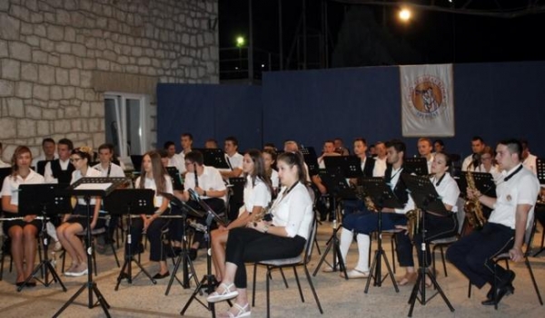 Održan koncert HKUD ''Seljačka sloga'' Trebižat